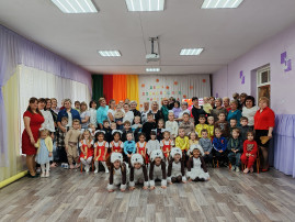 Прошел праздник день дошкольного работника.